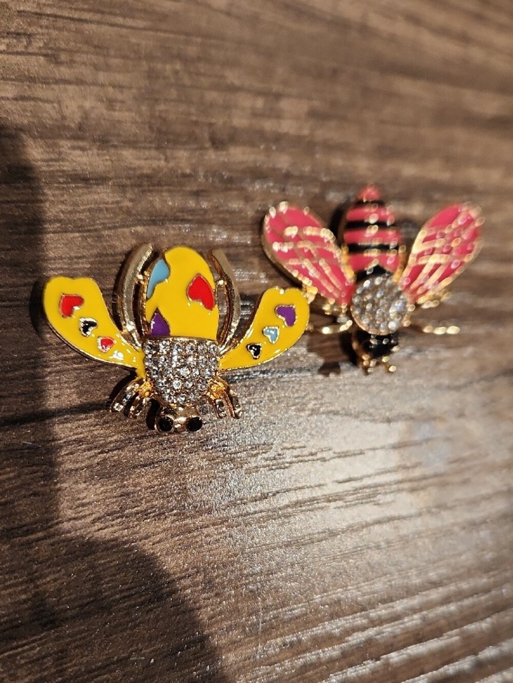 EUC Set Of 2 Fashion Bee Enamel Pin Set - Pink & Yellow 1" Ht 1 3/8" Wide